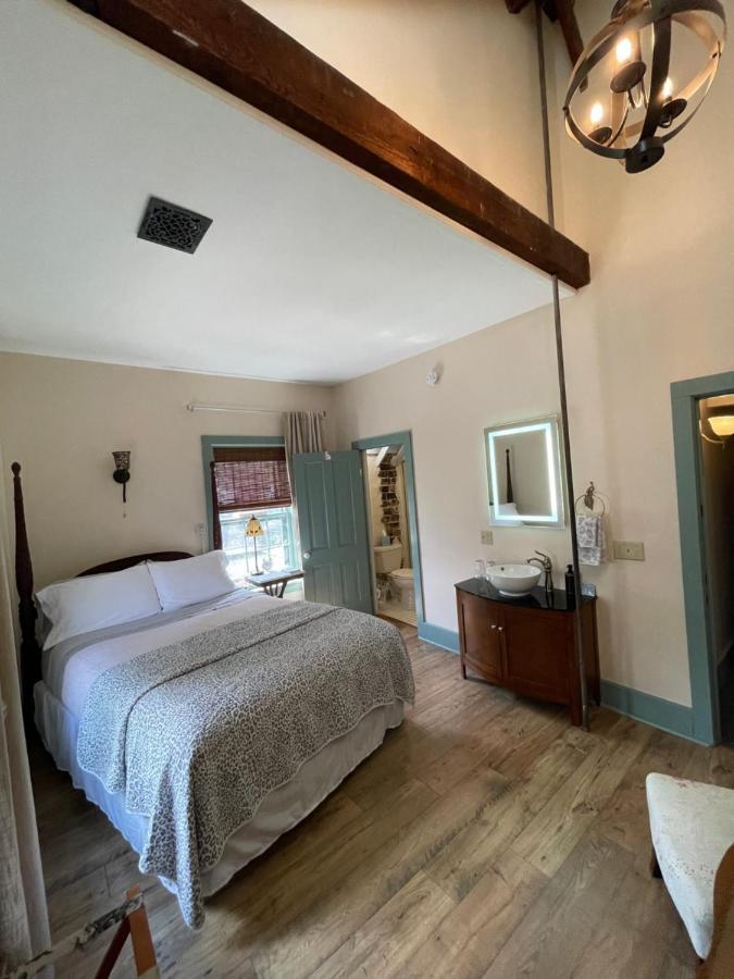 Carriage House Bed & Breakfast Winona Exteriör bild