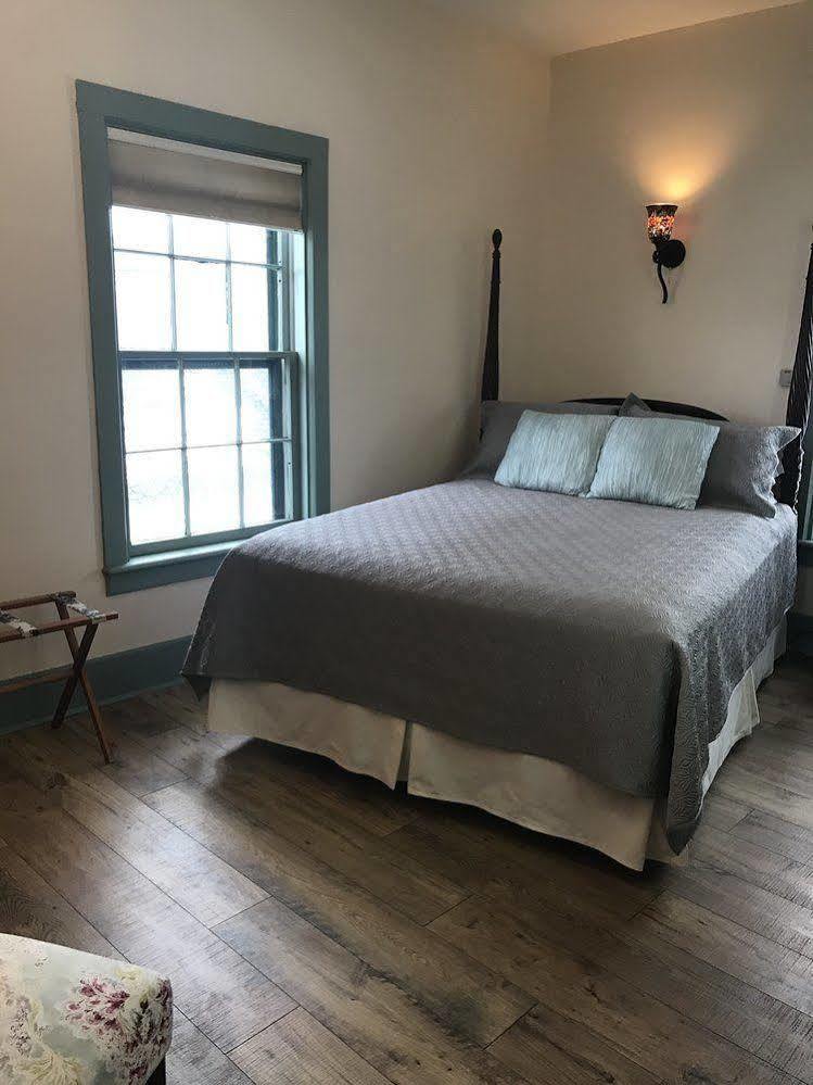 Carriage House Bed & Breakfast Winona Exteriör bild